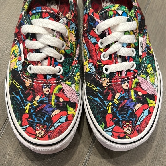Vans Marvel Colorful Comic Print Sneakers - Picture 5 of 12